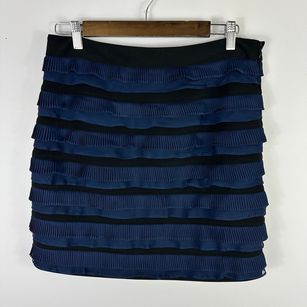 Elizabeth and James Tiered Mini Skirt Womens L Blue Black Pleated Ruffle Party